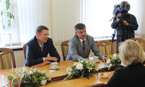 Ковальчук получил приватный разнос от Лукашенко за футбол, крайним назначен друг Вергейчик, в сменщики которому уже готовят Глеба Ковальчук получил приватный разнос от Лукашенко за футбол, крайним назначен друг Вергейчик, в сменщики которому уже готовят Глеба