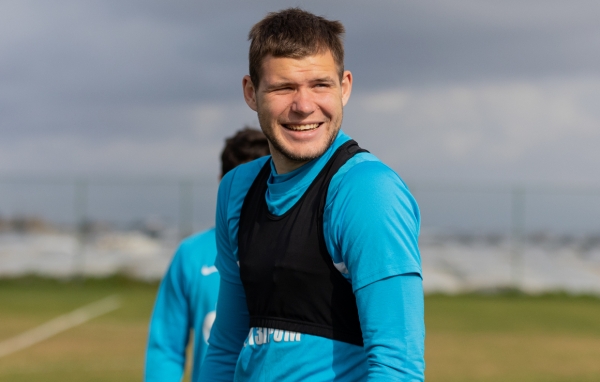 Футбол. Защитник БАТЭ Никита Супранович арендован дзержинским "Арсеналом"
Футбол. Защитник БАТЭ Никита Супранович арендован дзержинским "Арсеналом"