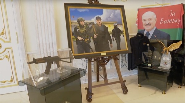 Даритель статуи хоккеиста Лукашенко получил массовые протесты из-за правок Конституции – начали жестко давить (18 погибших), но все же пошли на уступки