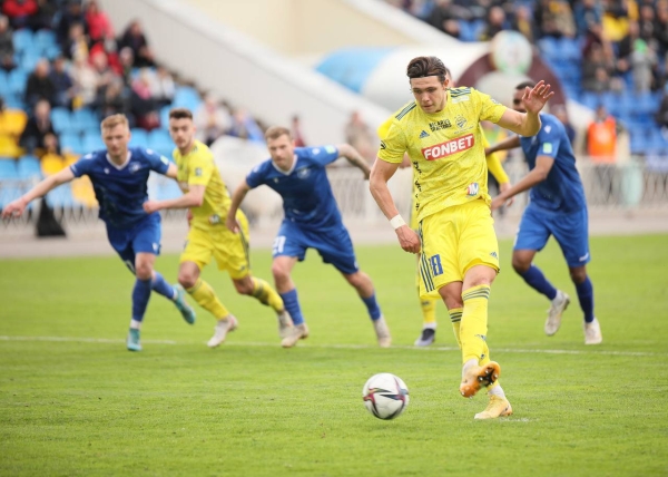 Перед стартом в еврокубках состав БАТЭ только слабеет – клуб отпускает игроков основы, словно не веря в успех кампании Перед стартом в еврокубках состав БАТЭ только слабеет – клуб отпускает игроков основы, словно не веря в успех кампании