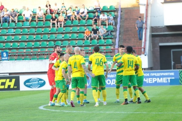 Футбол.  "Неман" переиграл "Арсенал" и пробился в 1/4 финала Кубка Беларуси
  