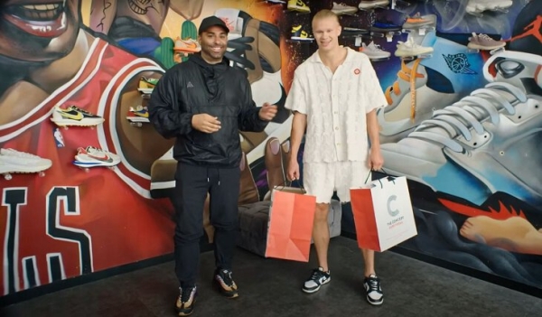 Холанд все ближе к adidas. Это обострит битву с Мбаппе, который остается с Nike