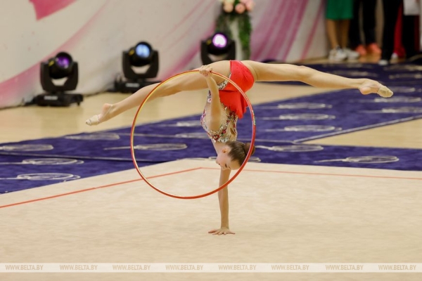 ФОТОФАКТ: Белорусские гимнастки Алина Горносько и Анастасия Салос завоевали золотые награды турнира "Хрустальная роза" ФОТОФАКТ: Белорусские гимнастки Алина Горносько и Анастасия Салос завоевали золотые награды турнира "Хрустальная роза"