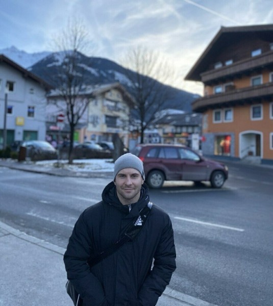 «Отдаст армию на войну – сам останется с голой жопой». Опальный дзюдоист – о ватном патриотизме Лукашенко, усталости беларусов и ЛГБТ в Германии