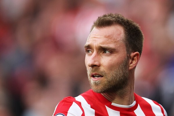 Эриксен реактивно вернулся на топ-уровень – и это ожидаемое чудо. Он готов удивлять в «МЮ» Эриксен реактивно вернулся на топ-уровень – и это ожидаемое чудо. Он готов удивлять в «МЮ»