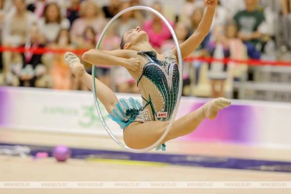 ФОТОФАКТ: Белорусские гимнастки Алина Горносько и Анастасия Салос завоевали золотые награды турнира "Хрустальная роза" ФОТОФАКТ: Белорусские гимнастки Алина Горносько и Анастасия Салос завоевали золотые награды турнира "Хрустальная роза"
