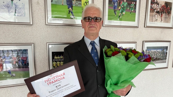 Нет личностей, Кондратьеву стоит уйти, санкции несправедливы. Мнение о реалиях Беларуси и ее футбола от легенды судейства, который отошел от дел ради здоровья Нет личностей, Кондратьеву стоит уйти, санкции несправедливы. Мнение о реалиях Беларуси и ее футбола от легенды судейства, который отошел от дел ради здоровья