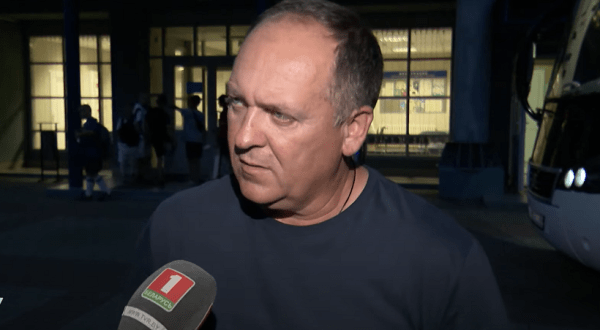 Футбол. Александр Бразевич: почему молодежь не едет в "Слуцк"? Такие ценности сегодня — комфорт, удобство, девушка, интернет
Футбол. Александр Бразевич: почему молодежь не едет в "Слуцк"? Такие ценности сегодня — комфорт, удобство, девушка, интернет