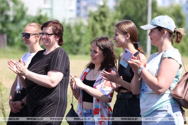 ФОТОФАКТ: Попытка установить рекорд в одном из упражнений гиревого спорта