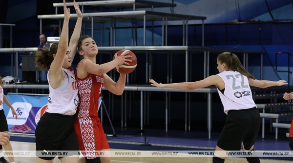 ФОТОФАКТ: В Минске стартовал турнир памяти Семена Халипского ФОТОФАКТ: В Минске стартовал турнир памяти Семена Халипского