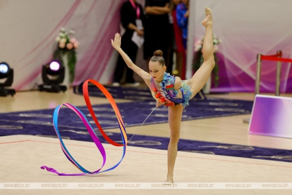ФОТОФАКТ: Белорусские гимнастки Алина Горносько и Анастасия Салос завоевали золотые награды турнира "Хрустальная роза" ФОТОФАКТ: Белорусские гимнастки Алина Горносько и Анастасия Салос завоевали золотые награды турнира "Хрустальная роза"