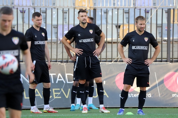 Футбол. "Шахтер" 13 июля опять сыграет с "Марибором" в Лиге чемпионов
Футбол. "Шахтер" 13 июля опять сыграет с "Марибором" в Лиге чемпионов