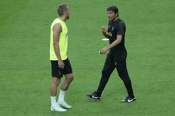 Добро пожаловать на адские тренировки Конте: здесь Кейна тошнит, а Сон теряет сознание