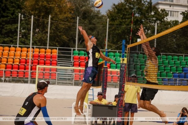 ФОТОФАКТ: Кубок Беларуси по пляжному волейболу прошел в Минске