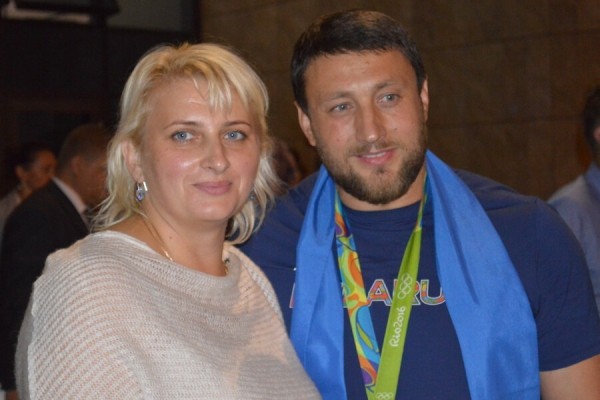 Как главные фанаты Лукашенко от спорта нашли жен и мужей: подарки из США, поход в парикмахерскую, в сводниках – друзья и мамы