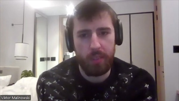 Играл за Беларусь в гандбол, а потом ушел в покер, где собрал $4,6 млн прибыли: деньги не тратит, горд поведением экс-коллег после выборов, в гневе от угроз силовика маме