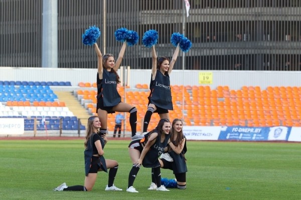 Футбол.  Чемпионат Беларуси. Семь мячей "Шахтера", осечка БАТЭ, провал "Энергетика" — в полной картине 17-го тура
  