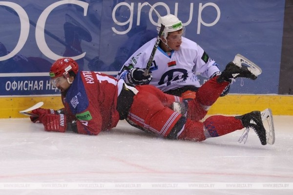 ФОТОФАКТ: Минская "Юность" уступила "Динамо-Молодечно" со счетом 2:3