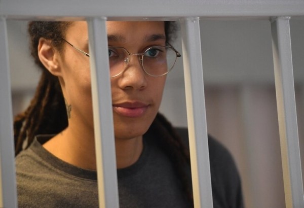 &laquo;Чернокожая, лесбиянка и наркоманка, олицетворяет ценности американцев&raquo;. В России дали 9 лет колонии одной из лучших баскетболисток мира