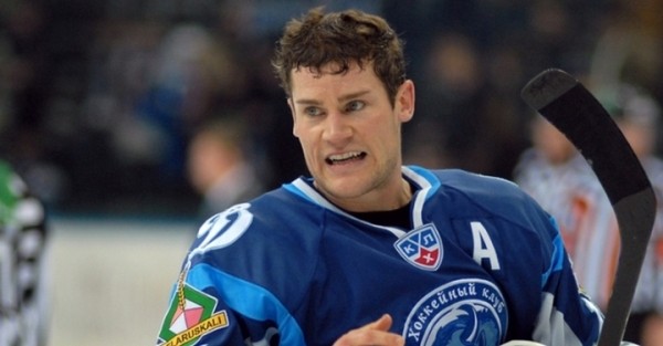 Хоккей.  Платт признан лучшим легионером минского "Динамо" периода КХЛ, в топ-10 Принс и Граньяни
 