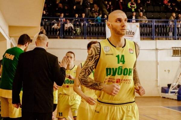 В Беларуси почти не осталось клубов с национальным колоритом в названии: по два в футболе и гандболе, плюс в баскете и американском футболе – и, кажется, всё