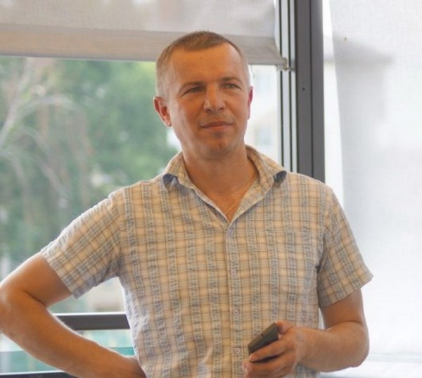 Работал кладовщиком, челночил в Польшу, учил руководящий состав МВД – теперь все эти люди рулят клубами «вышки» (есть и другие интересные биографии) Работал кладовщиком, челночил в Польшу, учил руководящий состав МВД – теперь все эти люди рулят клубами «вышки» (есть и другие интересные биографии)