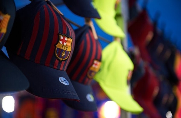 «Барселона» дергает за «экономические рычаги»: что это такое и сколько принесло денег? «Барселона» дергает за «экономические рычаги»: что это такое и сколько принесло денег?