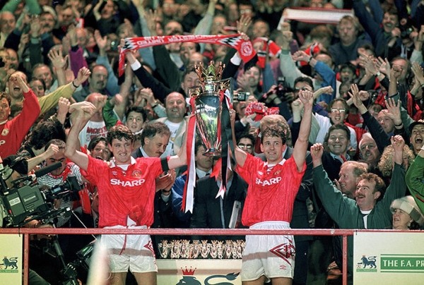 В 1992-м «МЮ» тоже был последним, но стал чемпионом. Фергюсон снял давление с игроков, а Кантона изменил их подход к тренировкам