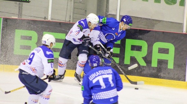 Хоккеисты "Витебска" стали первыми участниками "финала четырех" Кубка Салея