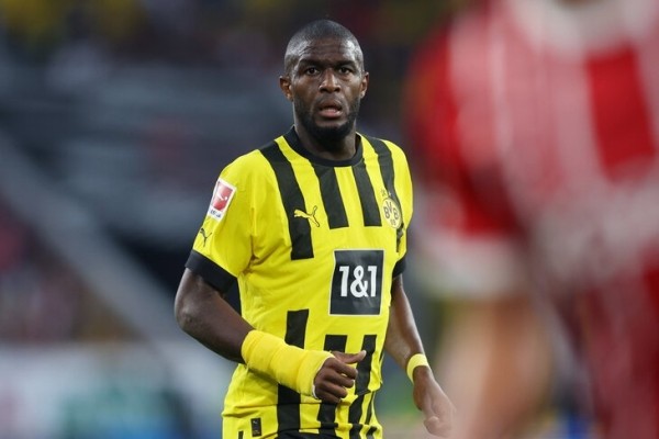 Лавстори Модеста и «Кельна»: весь город пел песню о нем («Кто взял шнапс на допинг-тест? Антони Модест!») и простил побег в Китай ради денег