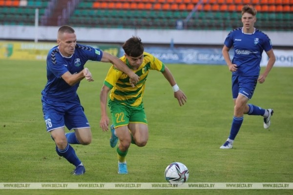 ФОТОФАКТ: Гол Зубовича помог "Неману" одержать победу над "Слуцком" ФОТОФАКТ: Гол Зубовича помог "Неману" одержать победу над "Слуцком"