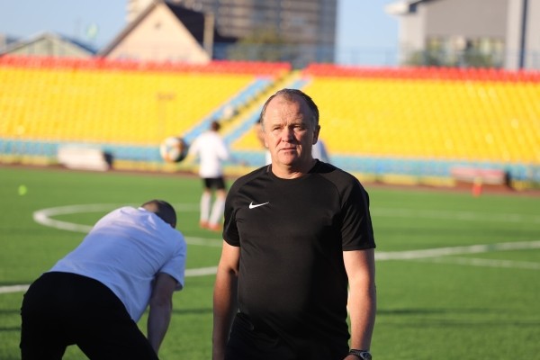 Жуковского не вернули в БАТЭ – и он таки уехал за границу: в клуб, где директора обвиняют в пьянстве с игроками