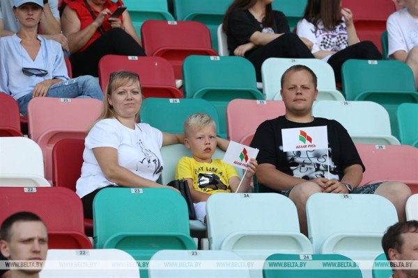 ФОТОФАКТ: Открытый чемпионат Беларуси по легкой атлетике проходит на минском стадионе "Динамо"