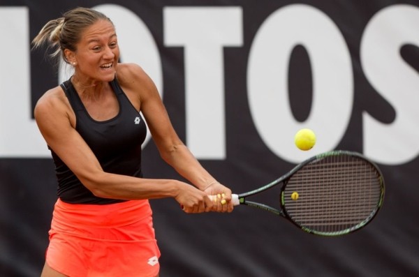 Три беларусских теннисистки за день получили по «баранке» – правда, одна вдобавок увезла 21 тысячу долларов Три беларусских теннисистки за день получили по «баранке» – правда, одна вдобавок увезла 21 тысячу долларов