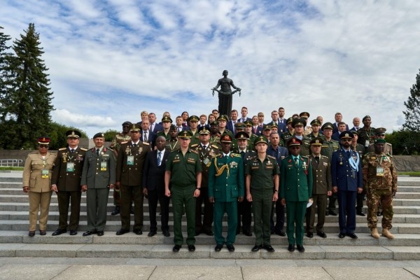 В России прошли соревнования между Зимбабве, Мьянмой, Эсватини и другими «сверхдержавами». Даже тут беларусы не первые