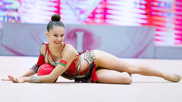 Разное. Анастасия Салос: тренер решила, что надо попробовать выступать за Беларусь. Я была маленькая, не особо что понимала
Разное. Анастасия Салос: тренер решила, что надо попробовать выступать за Беларусь. Я была маленькая, не особо что понимала