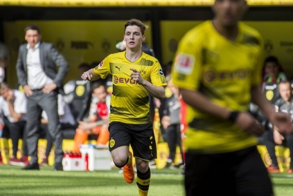 «Сити» наконец нашел левого защитника вместо Зинченко. Это воспитанник «Барсы», который раскрылся у Компани в «Андерлехте» «Сити» наконец нашел левого защитника вместо Зинченко. Это воспитанник «Барсы», который раскрылся у Компани в «Андерлехте»