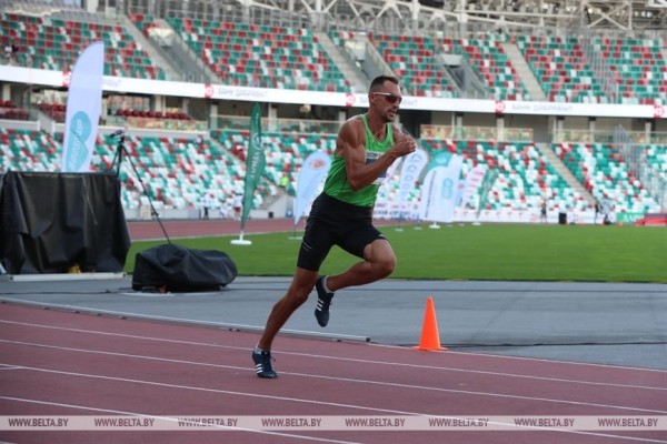 ФОТОФАКТ: Открытый чемпионат Беларуси по легкой атлетике проходит на минском стадионе "Динамо"