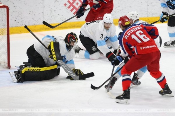 ФОТОФАКТ: Товарищеский матч "Динамо-Минск" - ЦСКА ФОТОФАКТ: Товарищеский матч "Динамо-Минск" - ЦСКА