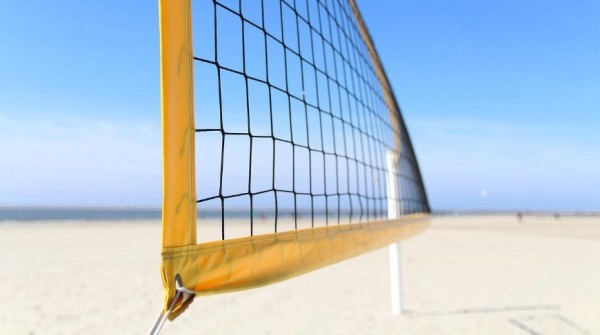 Минск примет турнир будущих мастеров пляжного волейбола "Солнечный мяч"