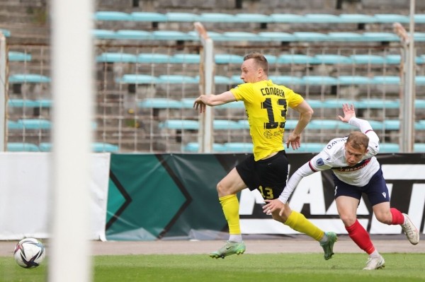 Лучший футболист Беларуси-2021 совсем уж пропал: тренер говорит о травме, но это неправда. Думал уйти, в «Шахтере» сказали, что нужен в еврокубках – и в итоге туда не заявили