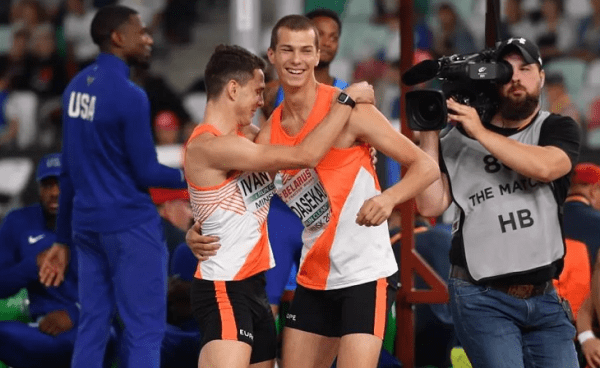 Украинская прыгунья хотела показать коллеге из России, как страна убила ее мать, но ему явно не до того – побеждал своего друга Недосекова в Минске Украинская прыгунья хотела показать коллеге из России, как страна убила ее мать, но ему явно не до того – побеждал своего друга Недосекова в Минске