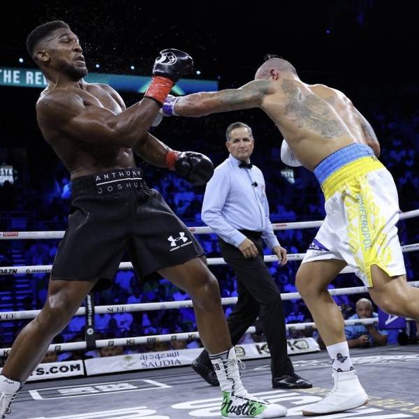 Разное. Бокс. Александр Усик раздельным решением судей победил Энтони Джошуа в реванше и сохранил титулы чемпиона мира
Разное. Бокс. Александр Усик раздельным решением судей победил Энтони Джошуа в реванше и сохранил титулы чемпиона мира