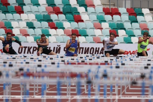 ФОТОФАКТ: Открытый чемпионат Беларуси по легкой атлетике проходит на минском стадионе "Динамо"