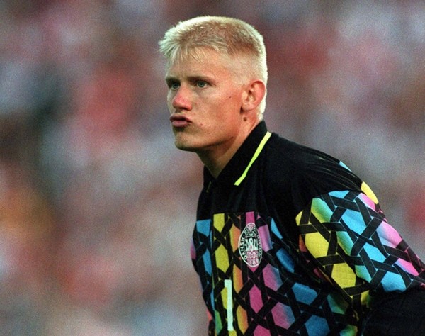 АПЛ – 30 лет. Каким был первый сезон? Рекордный трансфер? И как «МЮ» Фергюсона пропустил уже на 5-й минуте?