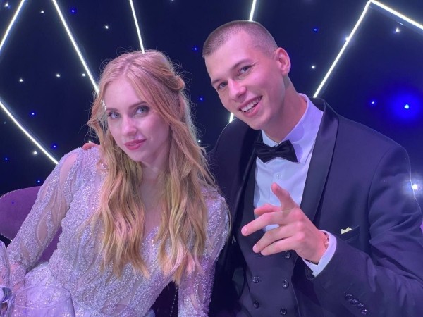 Как главные фанаты Лукашенко от спорта нашли жен и мужей: подарки из США, поход в парикмахерскую, в сводниках – друзья и мамы