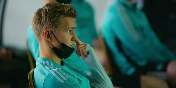 Как конфликт Артеты и Обамеянга выглядел изнутри? Фрагмент из документалки про «Арсенал»