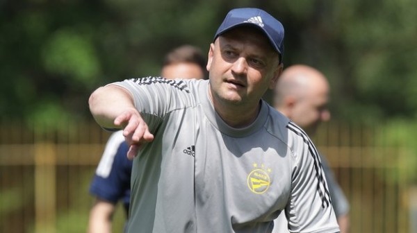 Капский-младший догнал отца по расставаниям с тренерами – до Михайлова из БАТЭ убирали за отсутствие результата, только одного фанаты просили остаться