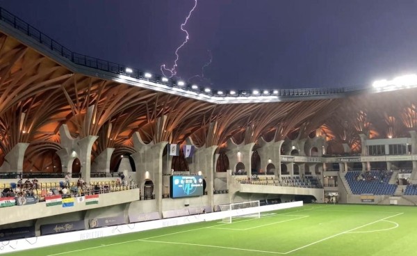 Не толькі ў вёсцы Лукашэнкі будуюць спартовыя арэны – у Венгрыі руліць яго таварыш з вельмі падобнымі замашкамі (Пуцін, ціск на медыя, узбагачэнне набліжаных)