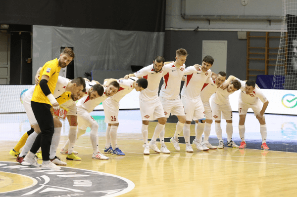 Белклуб позвал на юбилей будто бы россиян, на самом деле – плохо замаскированный клуб ДНР: его президент готовит судилище над «Азовом», тренер – отец сборника Беларуси